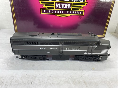 MTH 20-2333-1 New York Central Scale FA-2 ABA Diesel Set With Proto-Sound 2.0 - Picture 3 of 11