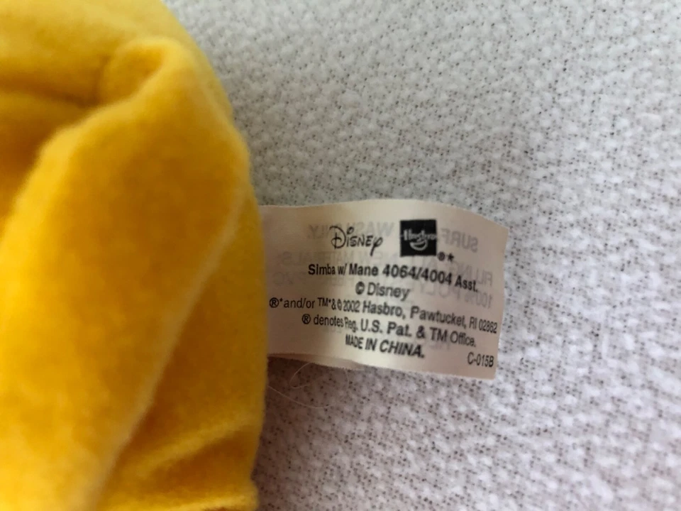 Disney Hasbro The Lion King Young Simba Cub and Simba with Mane Plush 2002 - Image 3 of 4