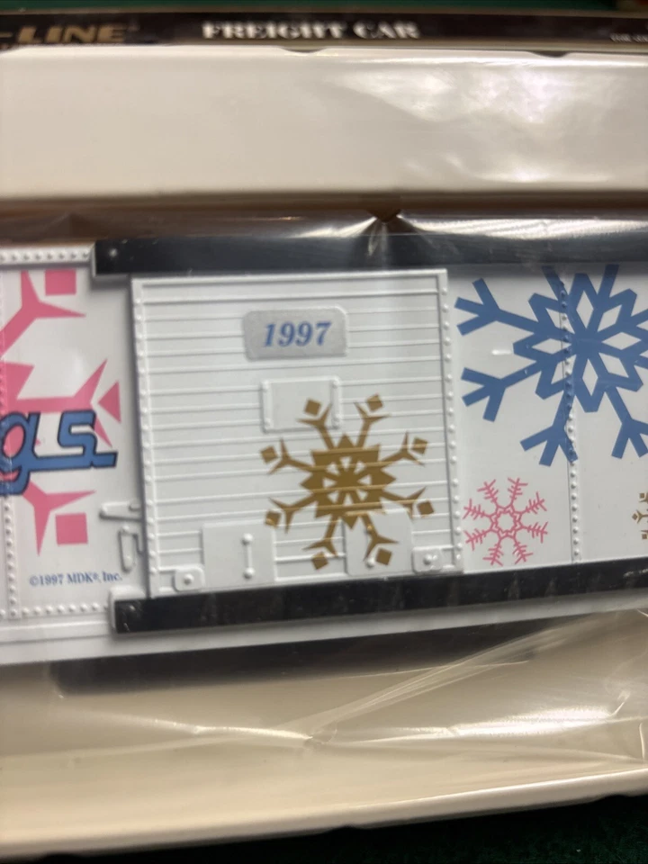 K-Line Christmas Classic Box Car O/027 Gauge New Santa Snow Flake diecast wheels - Image 4 of 4