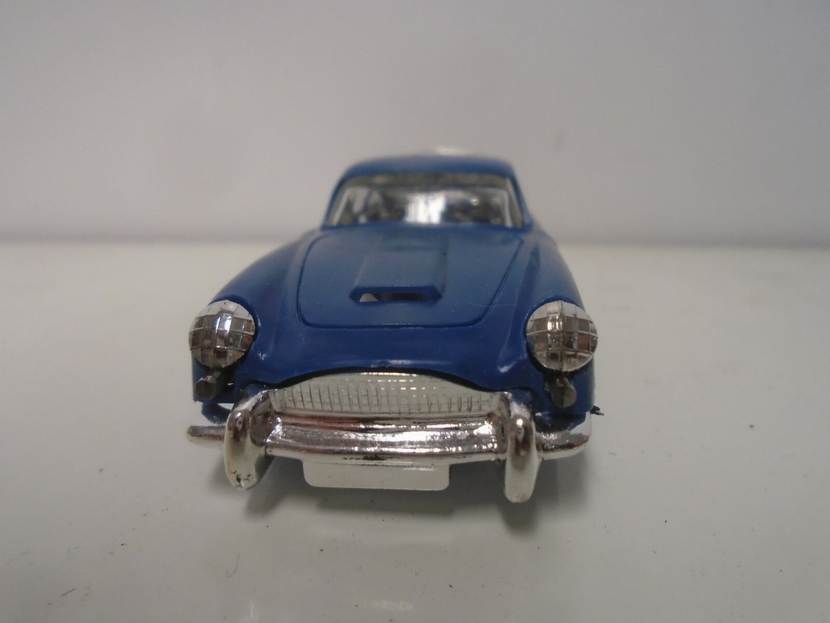 ORIGINAL AC GILBERT JAMES BOND 007 BLUE ASTON MARTIN BODY