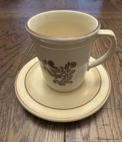 Pfaltzgraff USA Village 10 oz coffee tea mug & saucer stoneware Vintage