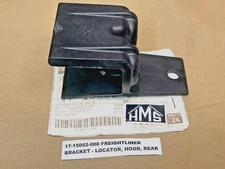 17-15052-000  FREIGHTLINER  BRACKET - LOCATOR, HOOD, REAR
