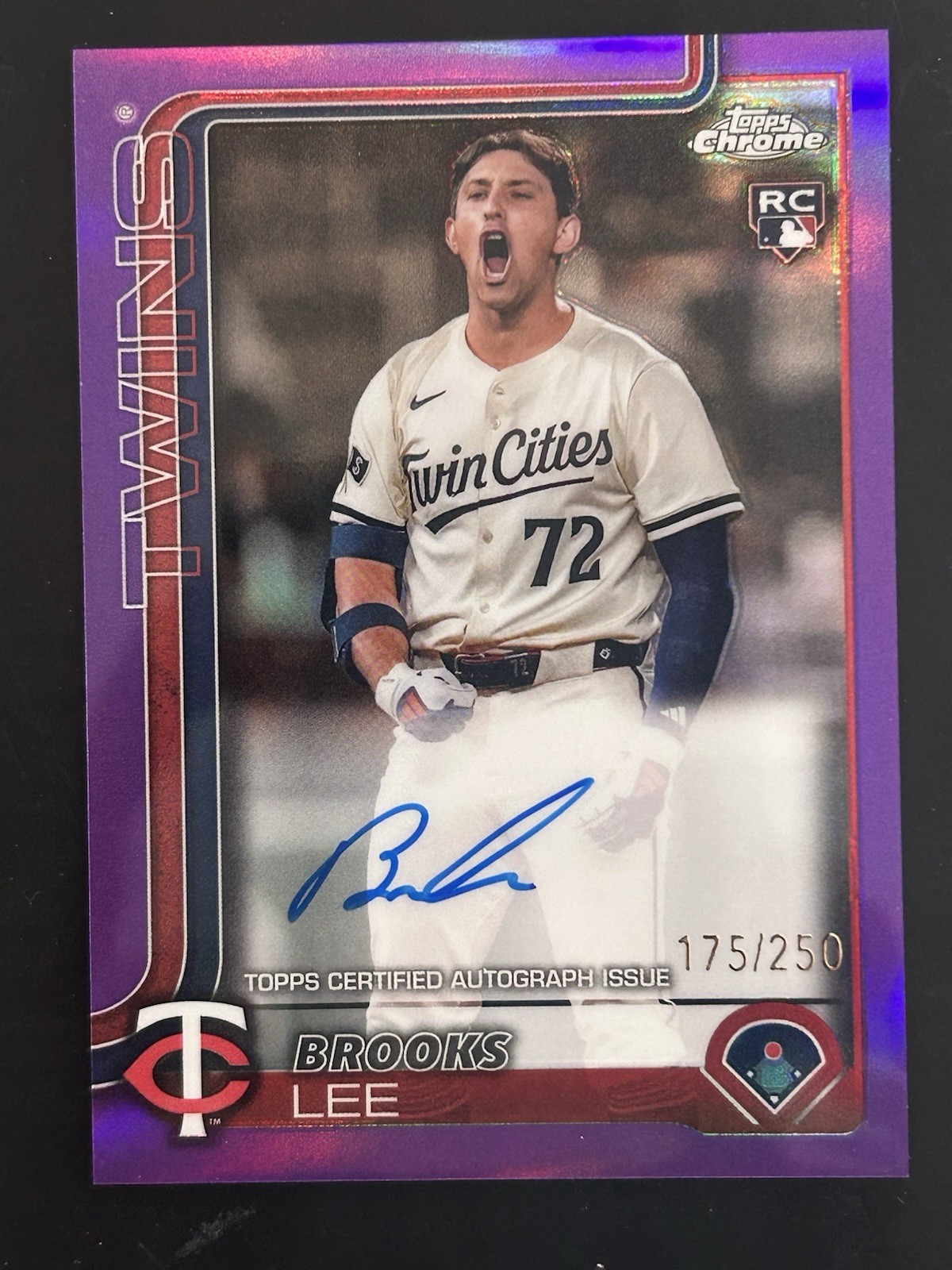 2025 Topps Chrome Brooks Lee Rookie PURPLE REFRACTOR AUTO /250 TWINS RC