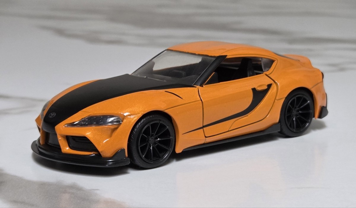 Jada Toys, Orange 2020 Toyota GR Supra 1:32 Collectible Model Car