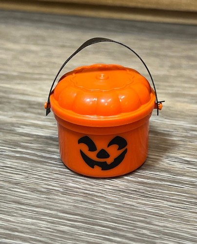 Doll Size Trick Or Treat Bucket, Orange Pumpkin - Picture 2 of 7
