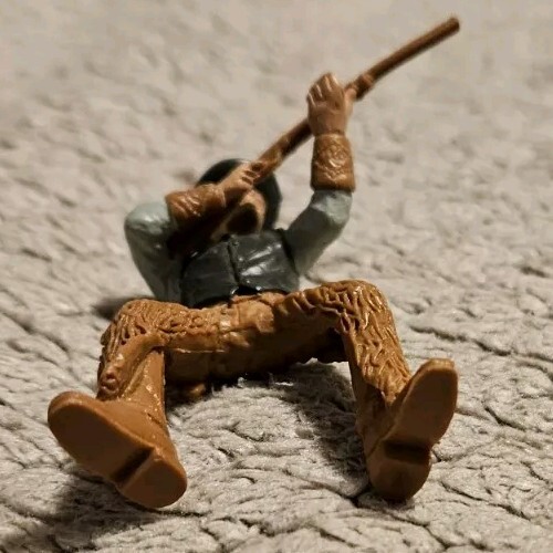 Cowboy Riding Rodeo Bull 4 Inches Long - Picture 3 of 22