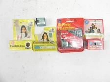 LOT OF VINTAGE NEW GENERAL ELECTRIC CAMERA FLASH BULBS WITH ORIGINAL PACKAGING