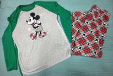 Disney Mickey Mouse Men  s Large Christmas Pajama Set Plaid 2-Piece