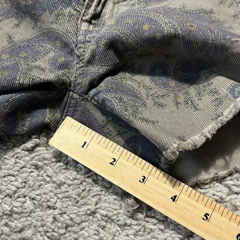 American Eagle Shorts Womens 00 Corduroy Paisley Low Rise Stretch Cut Off 26x3 - Image 3 of 4