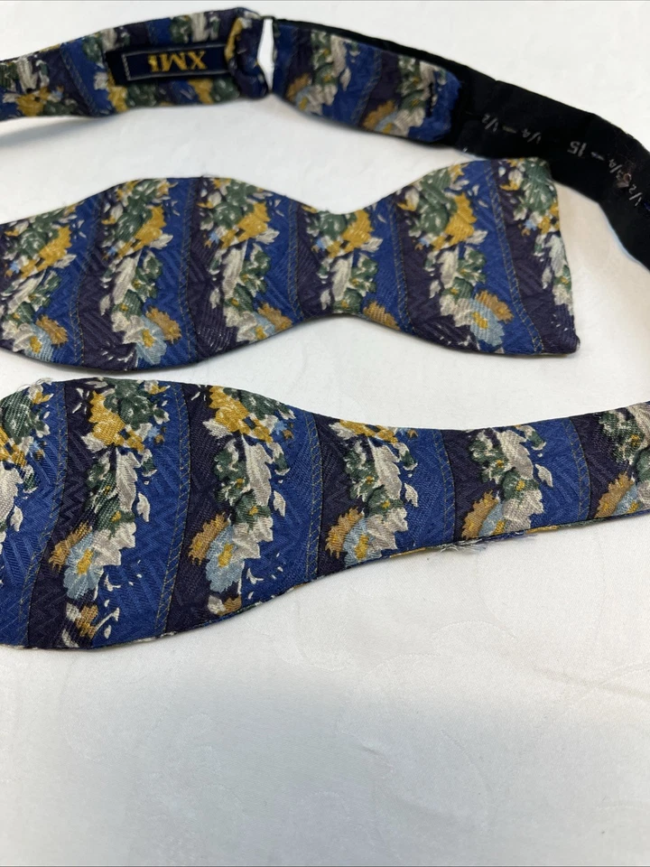 Pajarita XMI para hombre azul patrón floral 13 3/4-18 ajustable Foto 4 de 4