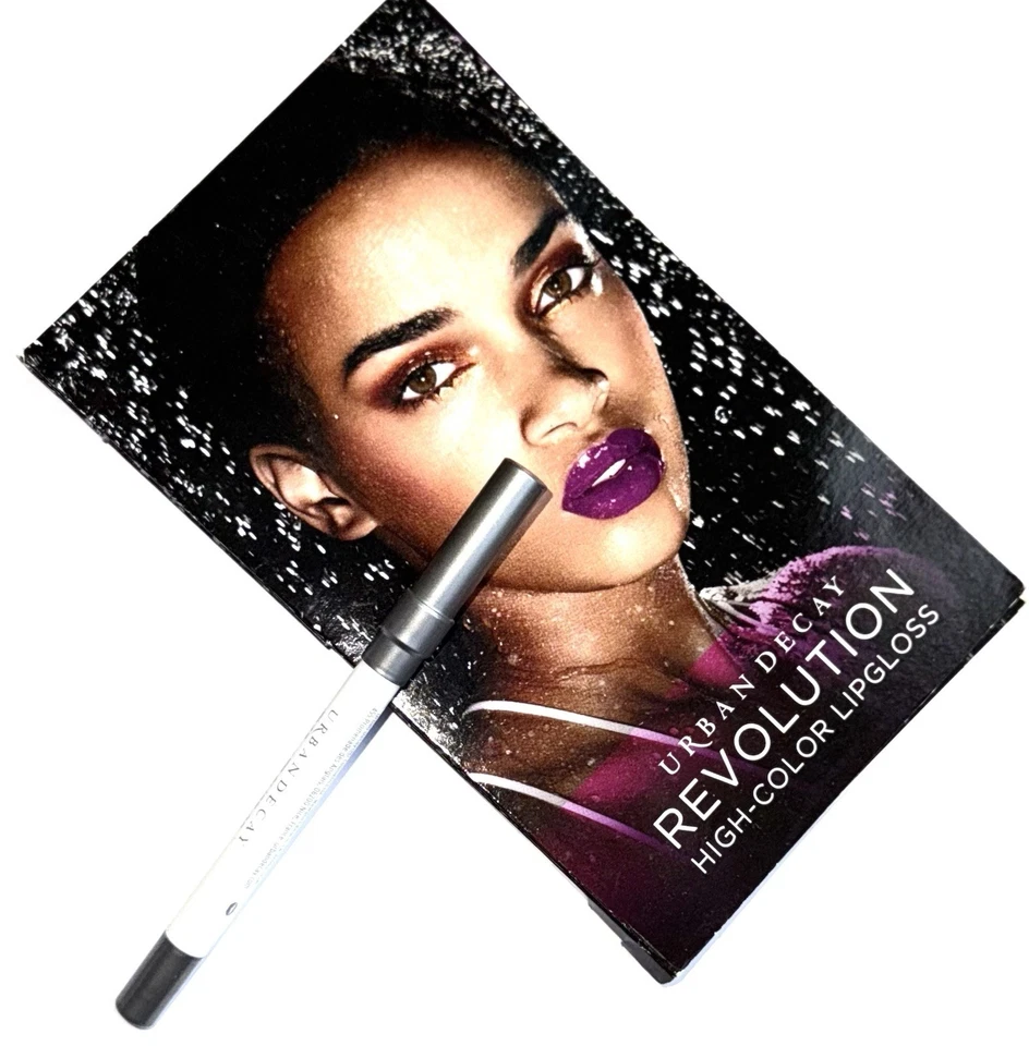 Juego de viaje de lápiz labial y brillo labial deslizante Urban Decay Revolution de alto color Foto 4 de 4