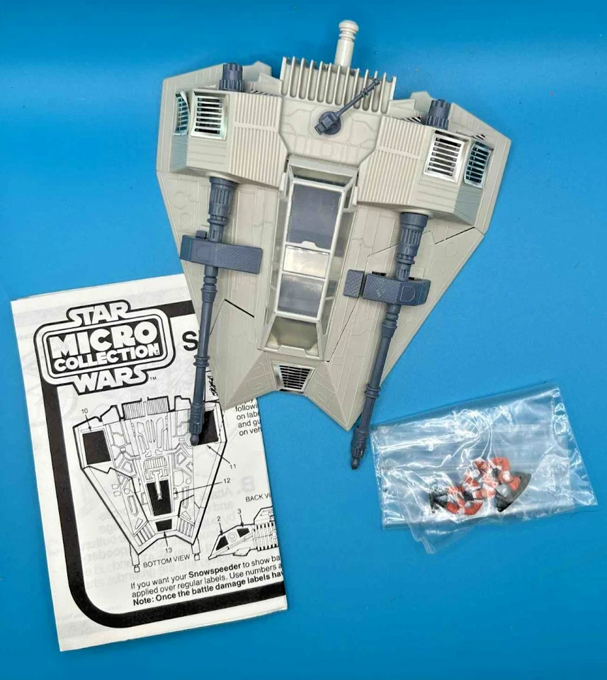 Star Wars Snowspeeder Micro Collection In Box With Figures - Image 2 of 4