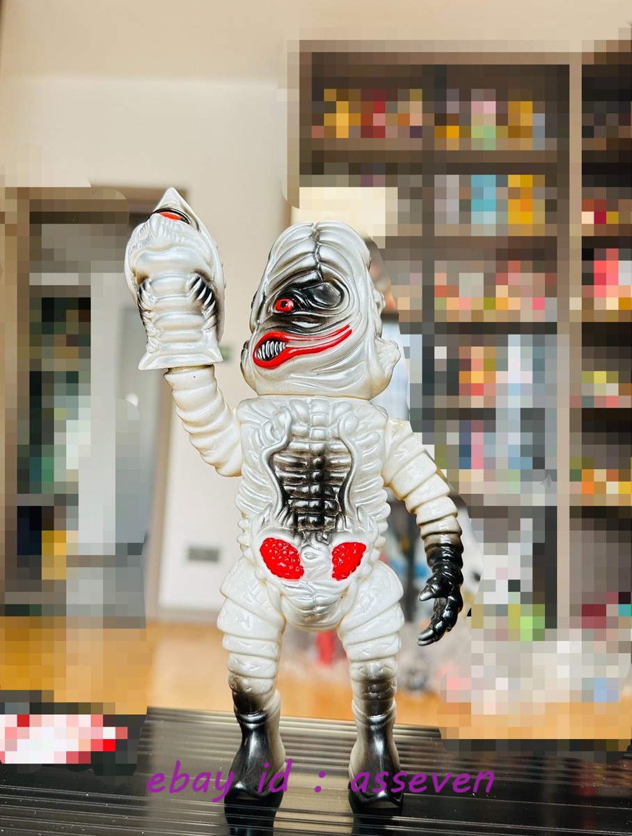 Paul kaiju DualBat sofvi ソフビ Paul Kaiju Salamander Joe Sofubi Limited Edition Collection Action