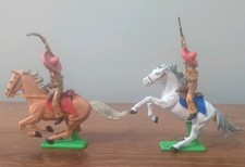 Vintage Set Of Two 1971 Britains Deetail Toy Mexican Bandit Red Sombrero England