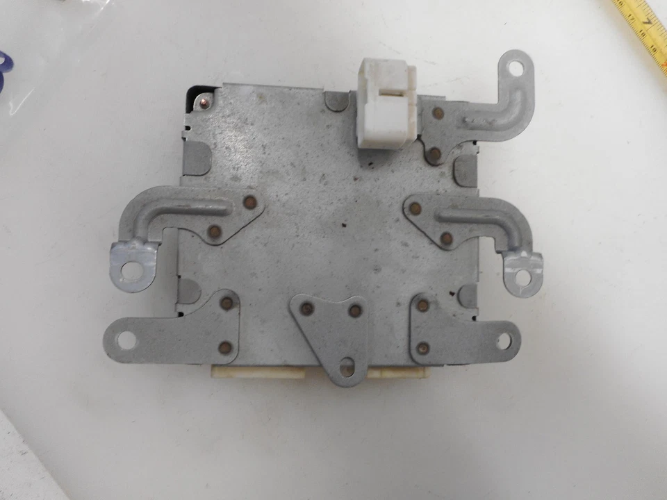 Módulo de control de posición de asiento Lexus RX300 2002 89710-48010 Foto 4 de 4