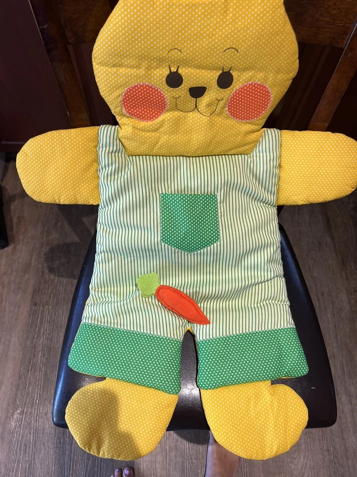 "Cuna de bebé colección Judis Heirloom BUNNY RABBIT FARM con zanahoria 39"" de colección" Foto 4 de 4