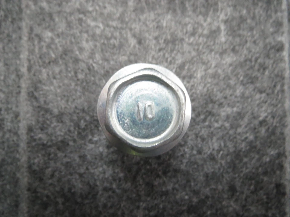 Genuine Honda Front Brake Caliper Bracket Mounting Bolt 90107SM4000  Ships Fast! - Изображение 2 из 4