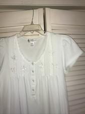 Miss Elaine Small Short Sleeve Sleep Gown, Green, embroidered flowers Lace trim