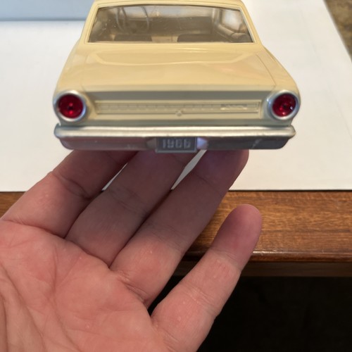 1966 Ford Falcon Futura Sports Coupe Plastic Promo Model 1/25 Scale Ivory Color - Picture 8 of 11