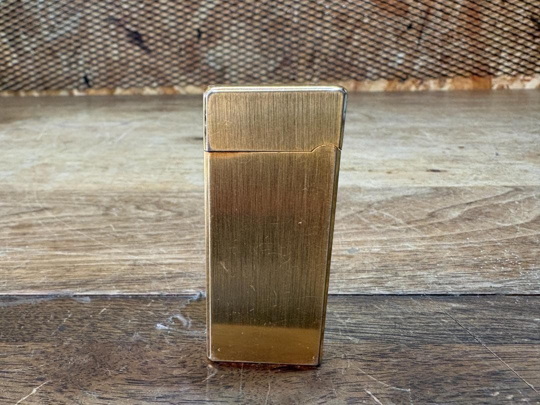 Givenchy Gold Lighter 2000 Used Collectible New Condition thumbnail 5