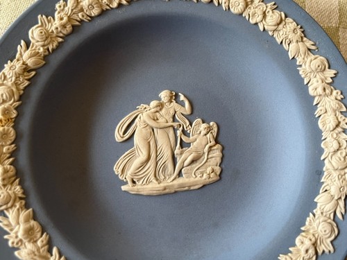 Wedgwood Blue Jasperware 4.5" Round Trinket Dish Plate White Classical Floral UK - Picture 2 of 5