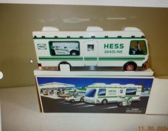 1998 Hess Recreation Van with Dune Buggy and Motorcycle NIB