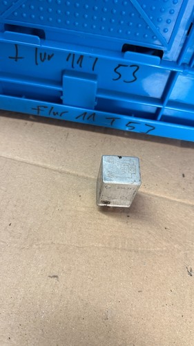 Mercedes W126 R107 Relais Kältekompressor Klimaanlage 0015425819