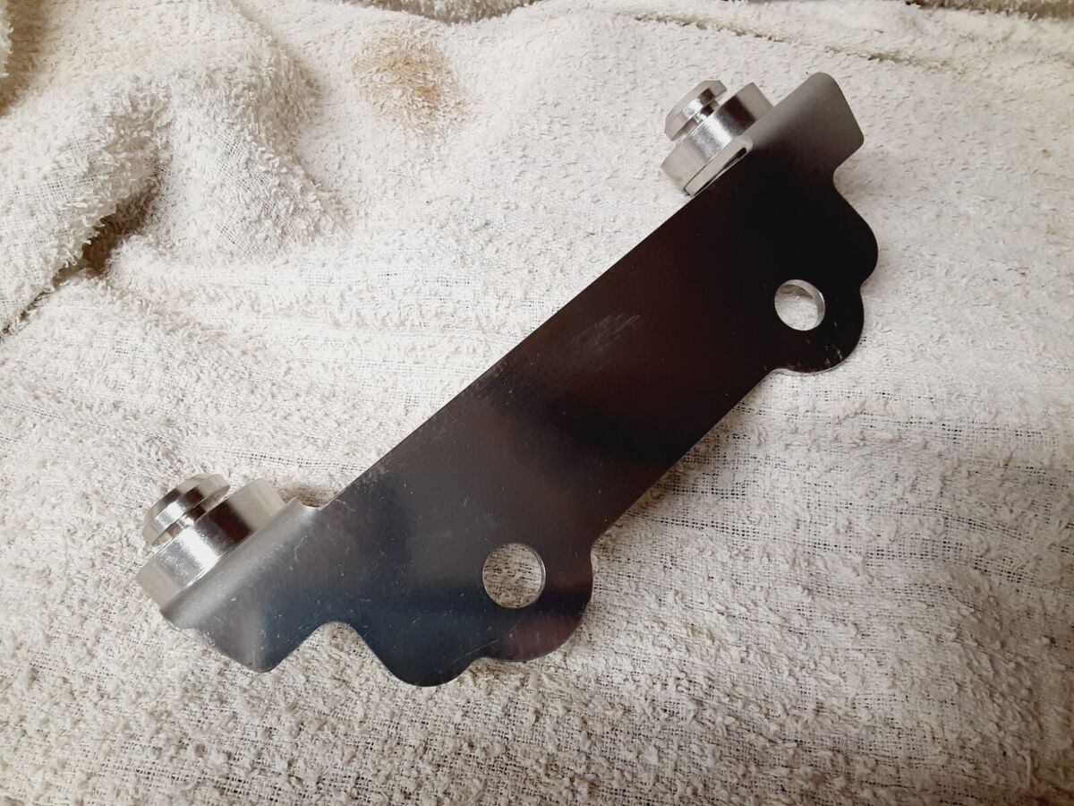 Upper Bracket For Memphis Shades MEM8962 Kawasaki Vulcan 900 Upper Bracket For Memphis Shades MEM8962 Kawasaki Vulcan 900