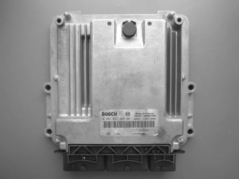Servicio de clonación KIA ECU / Servicio de clonación DME Foto 4 de 4