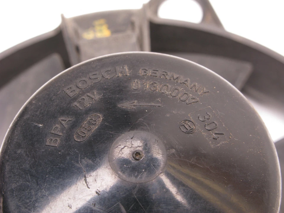 Ventilador de refrigeración del radiador BMW K75 1991 Bosch K1 K100 K100RS y K1100 K1100LT Foto 4 de 4