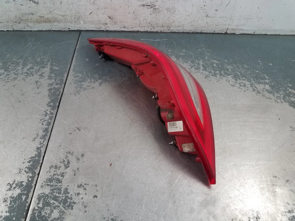 2014 Mercedes AMG CLS 63 S Right Passenger Tail Light #4700 E2 - Image 4 of 4