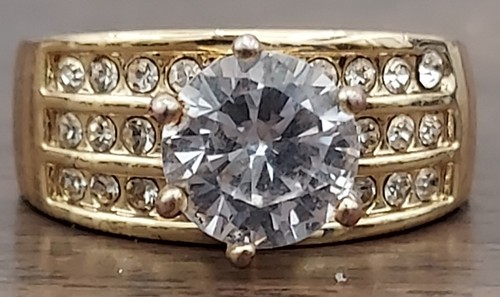 Goldtone Large Gem Stone Ring Size 9 - Picture 1 of 19