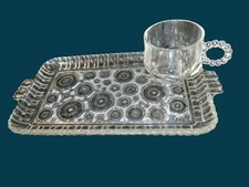 Set Of 4 Vintage 60s Anchor Hocking Glass Colonial Lady Snack Plates w cups 8 pc