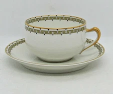 Haviland Albany Tea Cup(s) & Saucer(s) - Schleiger 107A Greek Key