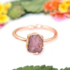 Anillos galvanizados en oro rosa piedra de nacimiento rubí áspero natural A+ regalos para ella