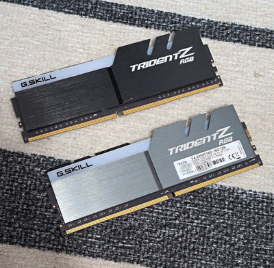 G.SKILL Trident Z RGB 16GB (2x8GB) DDR4-3200 CL16 DIMM