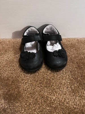 Stride Rite SRT Kennedy, black, size 5 ½ W, marks on toes (see photos)