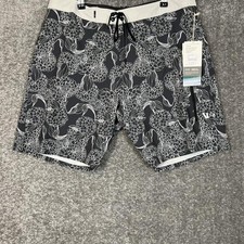Vuori Infinity Boardshort Men 34 Charcoal Hydrangeas Rob Machado Beach Surf Nwt