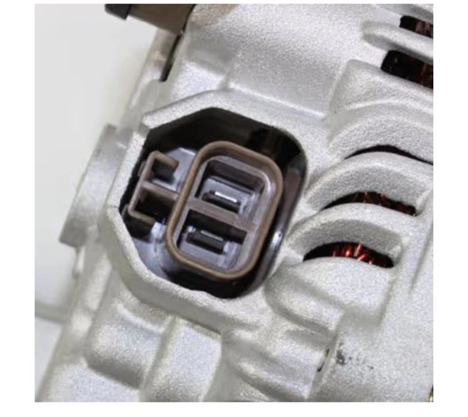 Alternador TYC compatible con Mazda Mazda3 2004-2006 Foto 3 de 4