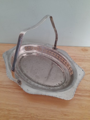 Vintage Falstaff Oval Serving Bowl Dish with Handle Silver Plated EPNS Bon Bon - Picture 1 of 21