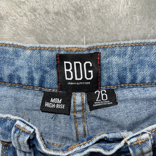 Pantalones cortos vaqueros BDG Urban Outfitters Distressed Mom tiro alto talla 26 - Imagen 5 de 11