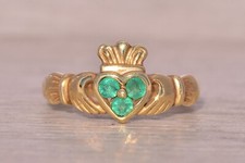 Designer Signed Irish Made Natural Emerald Claddagh Ring in Yellow Gold