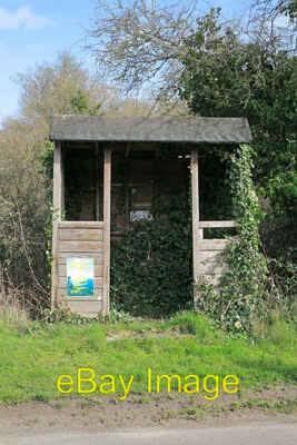 Photo 6x4 Bus Shelter East Stratton Whether there are any buses I don  c2007