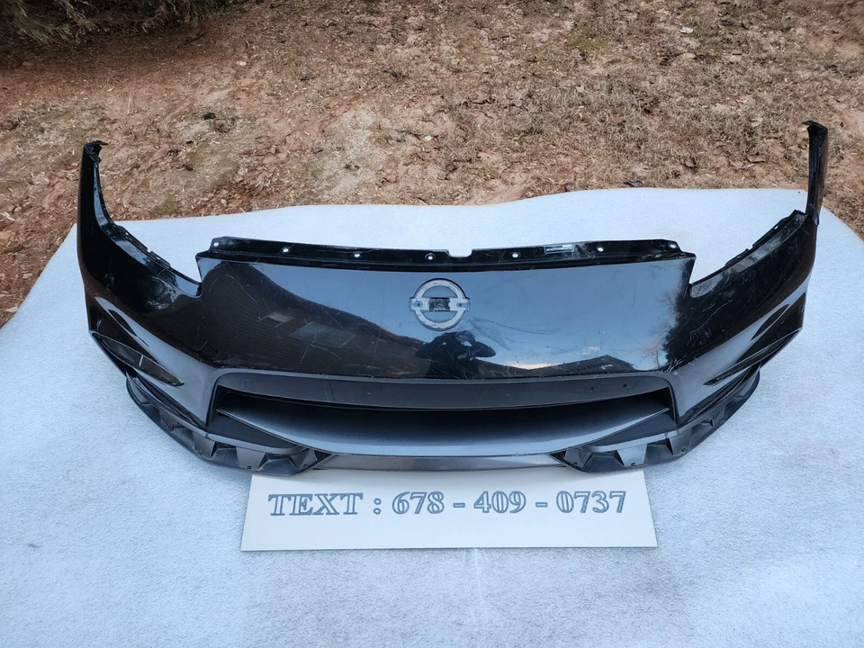 OEM 2015-2020 NISSAN 370Z NISMO FRONT BUMPER . NO SHIPPING 620226GA0H - Image 3 of 4