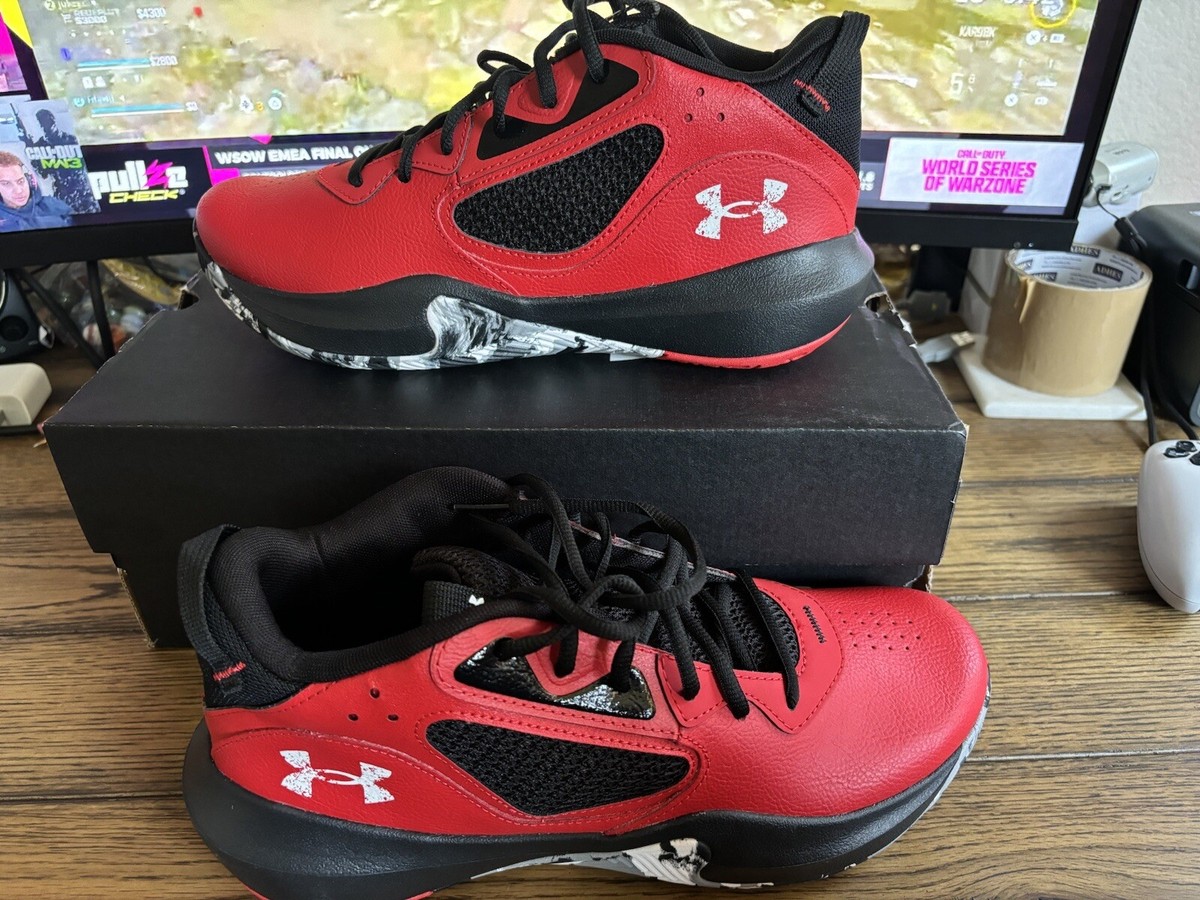 シューズ(男性用) UNDER ARMOUR basketball shose Amazon.com | Under Armour Men's Spawn Mid Athletic Shoe