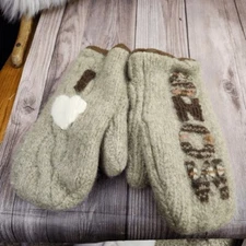 Wool felted hand crafted i love snow mittens Sz M/L