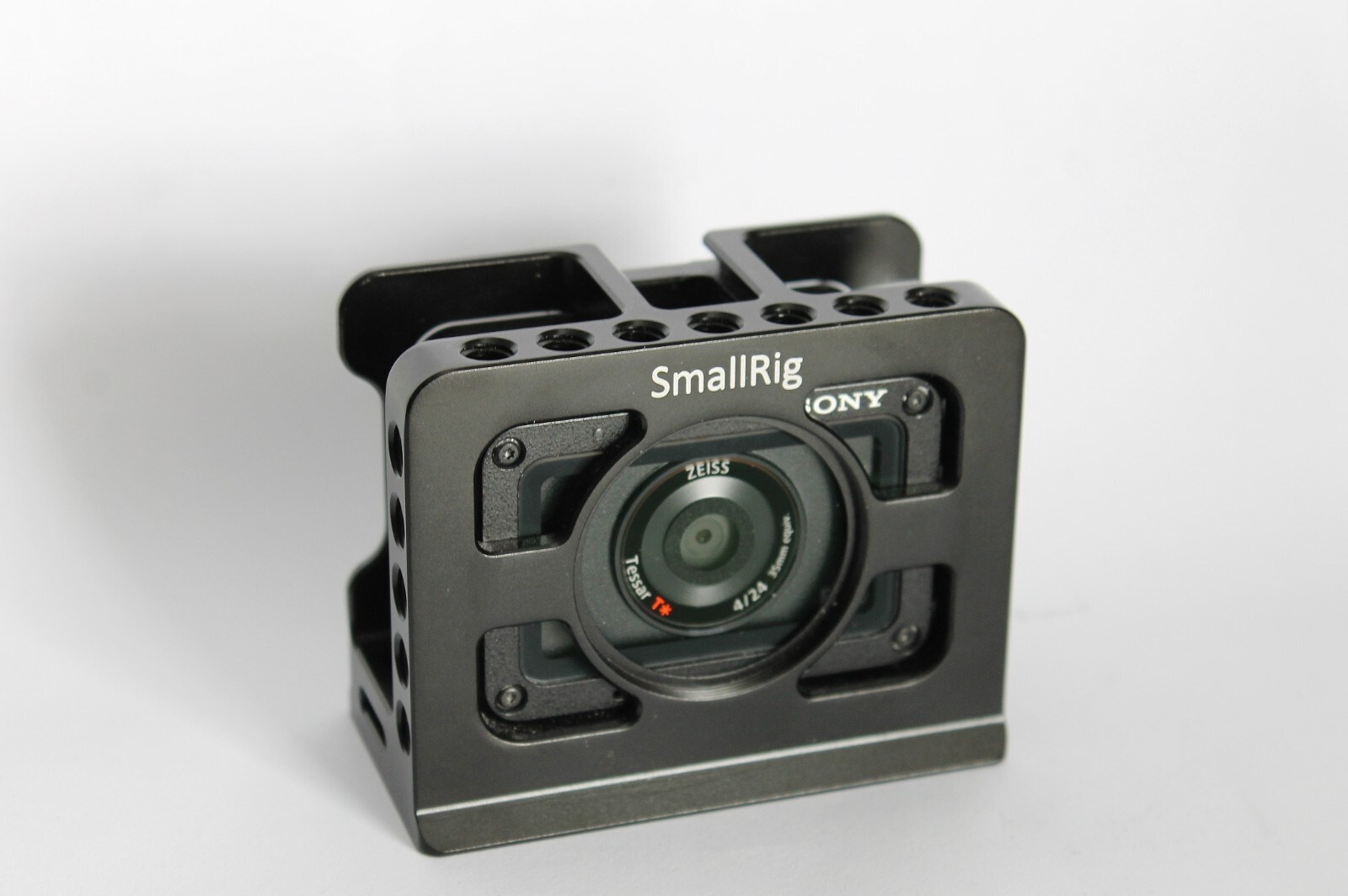 Camera action etanche Sony RX0 appareil photo numerique antichoc