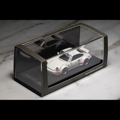 IG2520 1:43 Scale Porsche RWB 911 964 White Diecast Car