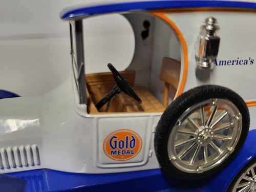 Liberty Classics Lmtd Edition Diecast Metal 1916 Studebaker Toy Bank With Key - Picture 4 of 24