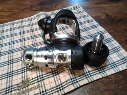 Scubapro Regulator First-Stage MK25 / 02077 - 第 7/12 張圖片